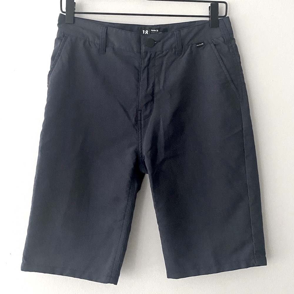 HURLEY made with NIKE DRI-FIT Youth Shorts in Navy size 18.